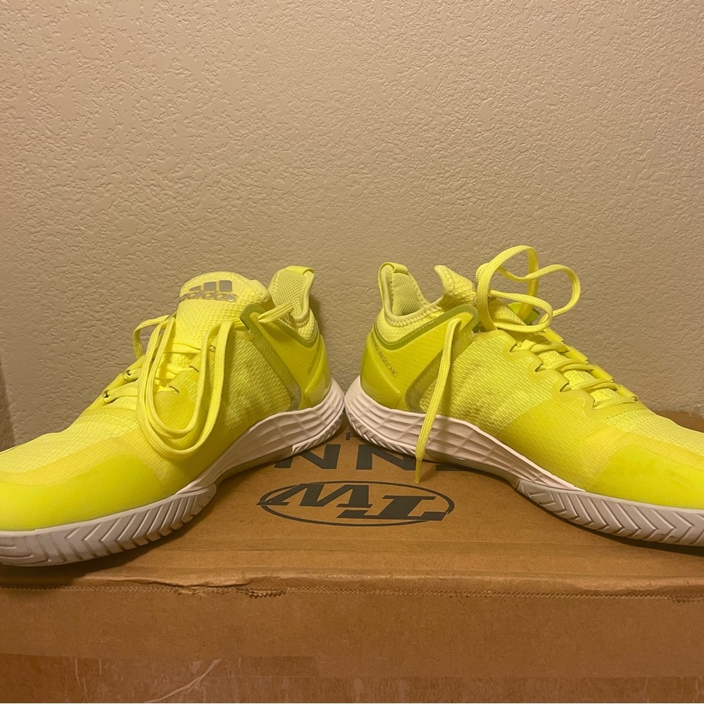 Pickleball/Tennis Shoes 9.5 - adidas Adizero Ubersonic 4 Yellow Silver